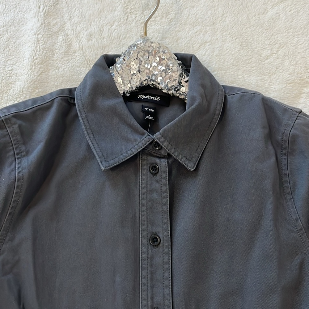 Madewell  Darted Button-Up Shirt in (Re)generative Chino NWT Color Dark pavement - Picture 6 of 8